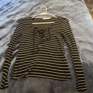 Tie front long sleeve rib knitted shirt